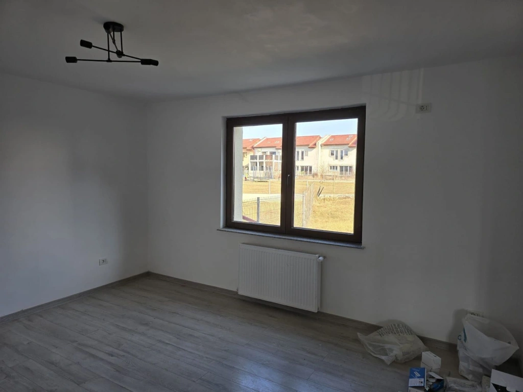 Vila 4 camere BIharia - Cartier Henri Coanda Baneasa Sector 1 - COM 0%