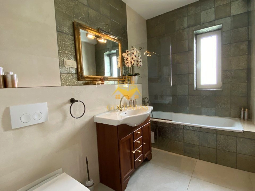 3 camere decomandate, LUX, Parcare, AC, Zona Alverna, Buna Ziua