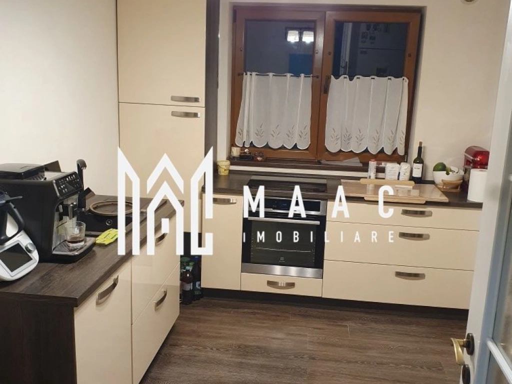 Apartament 3 camere | Etaj 2 | Balcon | Calea Cisnadiei
