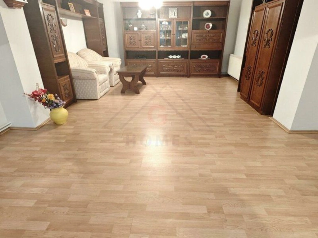 CASA solida, spatioasa si bine construita LA PRET DE APARTAMENT! Comision zero!
