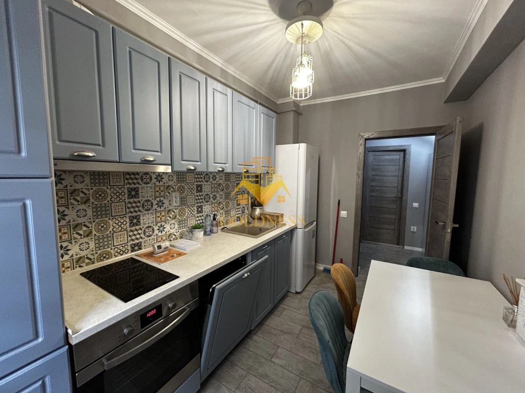 2 camere open space, Parcare, Modern, Florilor, Floresti