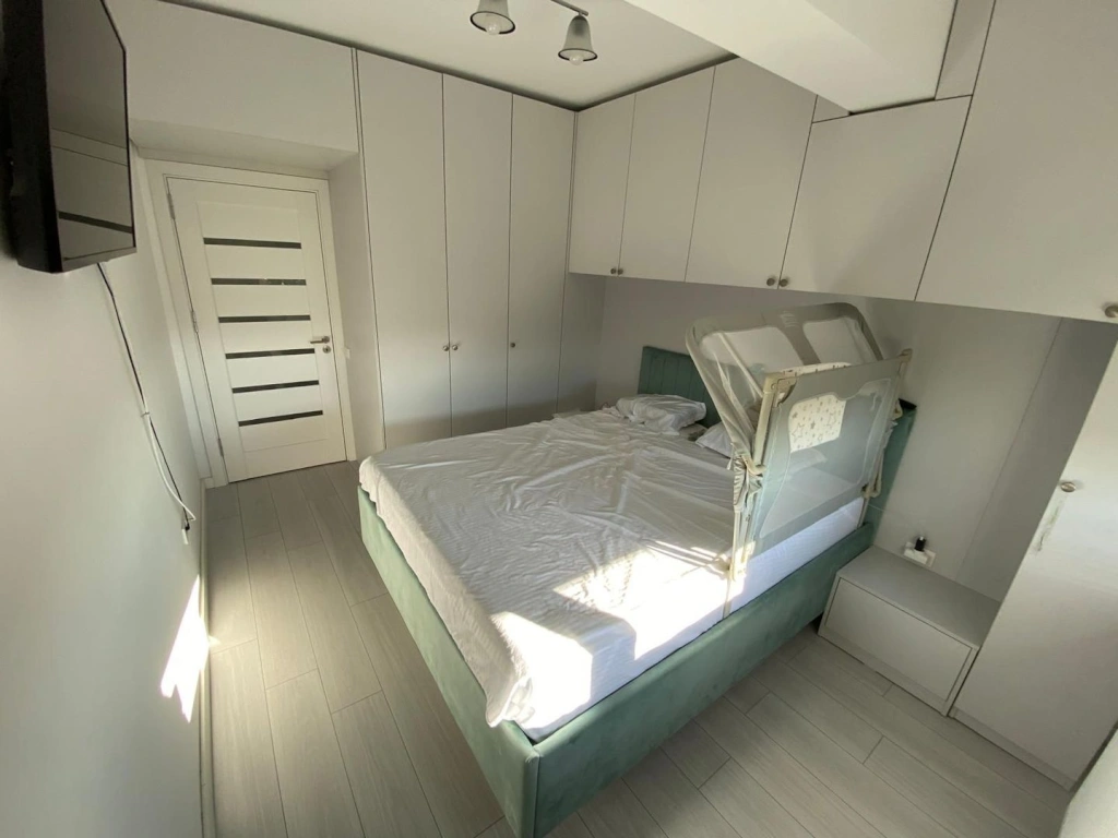 Apartament 3 camere decomandat zona Trapezului