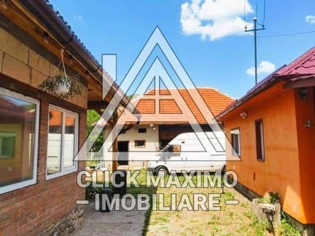 2 CASE 210 mp, COMPLET UTILATE, TEREN INTRAVILAN 1500 mp, NEGRENI-CLUJ