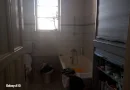 Ag BRASADAS vinde casa 4 camere cu teren 8 ari in zona CENTRALA.