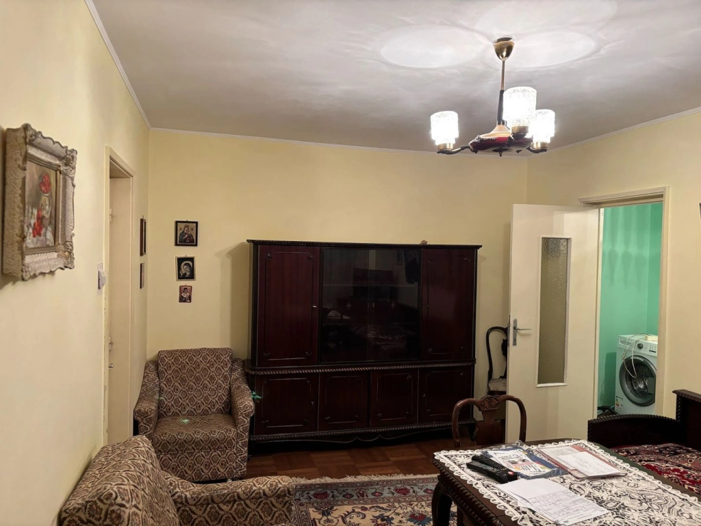 Apartament 2 camere, visavis de Grigore Alexandrescu - Piata Victoriei