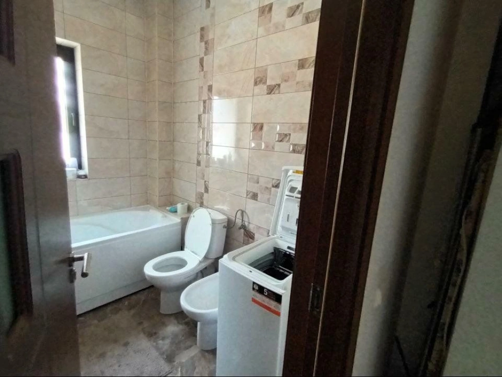 Apartament 3 camere Sos. Chitilei - loc parcare - Bucucurestii Noi