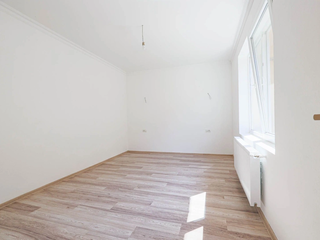 REPOZITIONARE PRET! Apartament renovat complet – str. Mărășești