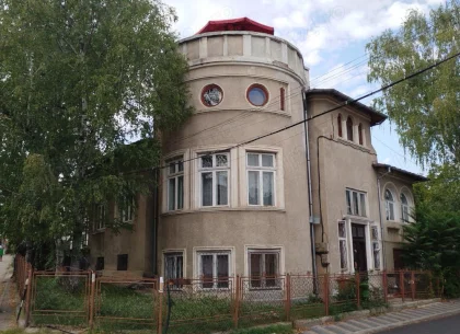 BRASADAS vinde casa cu 14 camere in Iasi zona CENTRALA.