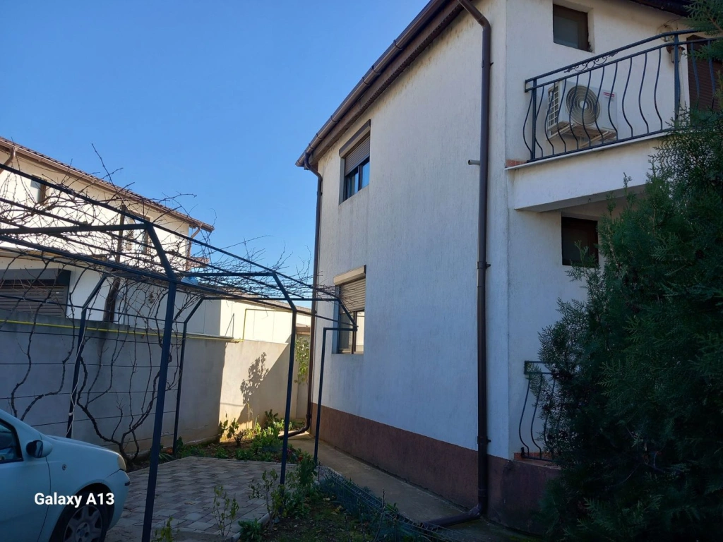Ag BRASADAS vinde casa individuala 5 cam orasul PANTELIMON.