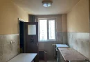 Apartament 3 camere  decomandat etajul 3 din 4 bloc anvelopat