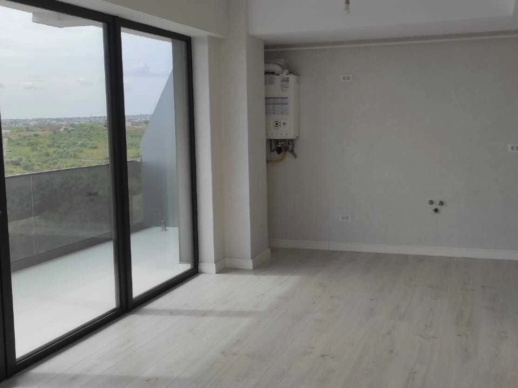 brasadas.com vinde ap NOU cu 3 camere - Copou.