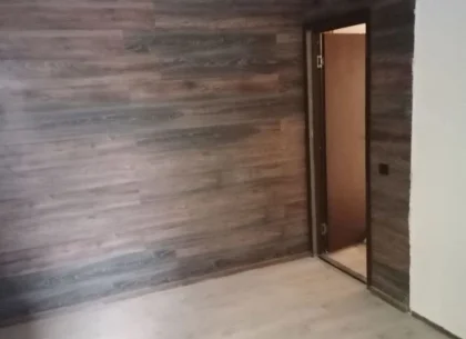 Ag BRASADAS închiriază ap 7 cam PARTER Pța Rosetti.