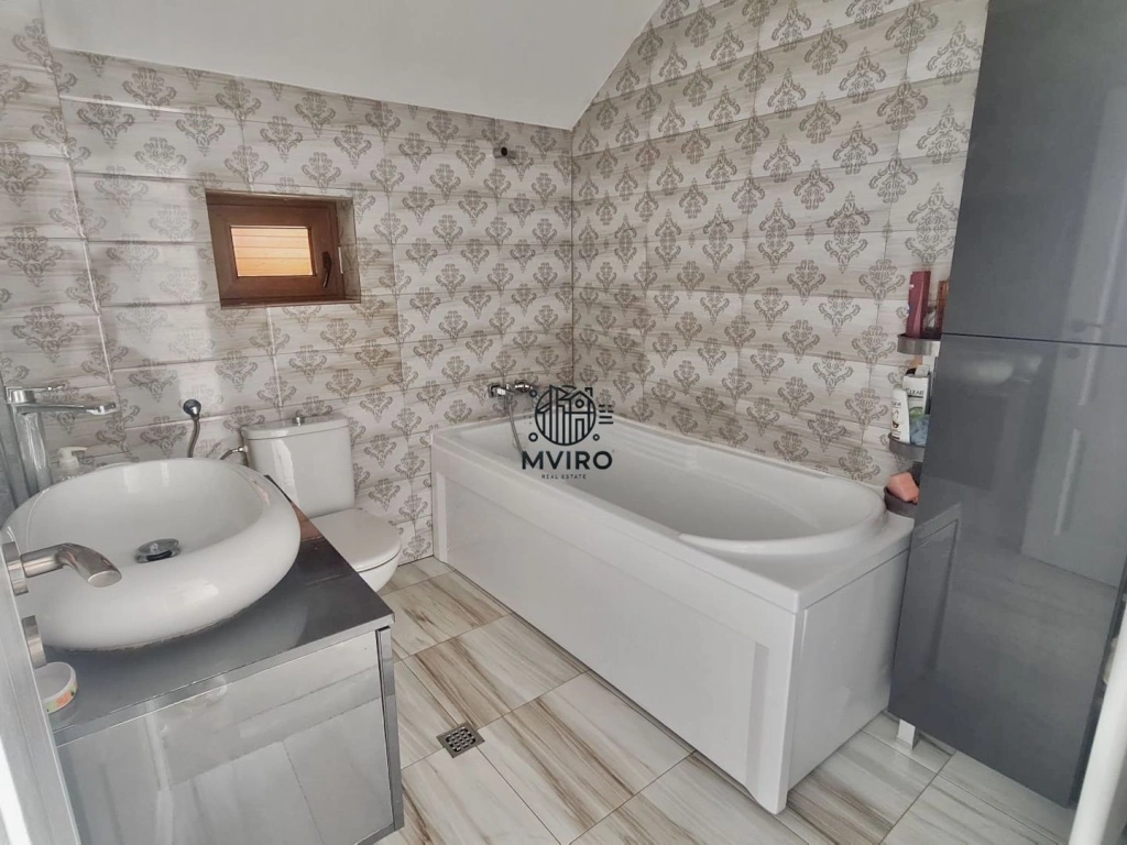 Vilă Modernă și Spațioasă în Comuna Berceni – 185.000€