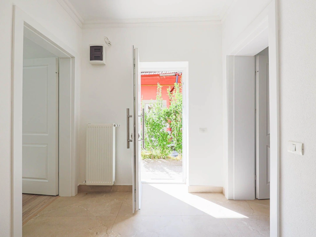REPOZITIONARE PRET! Apartament renovat complet – str. Mărășești
