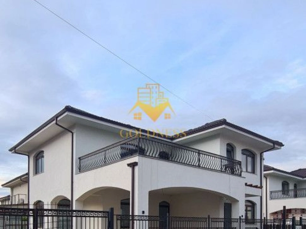 Casa 4 Camere Semifinisata, Curte 450mp, Terasa 65mp,  Dezmir