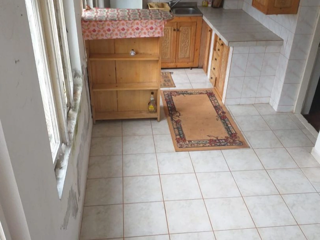 Busteni Casa 5camere si teren 494mp langa padure Castelul Cantacuzino