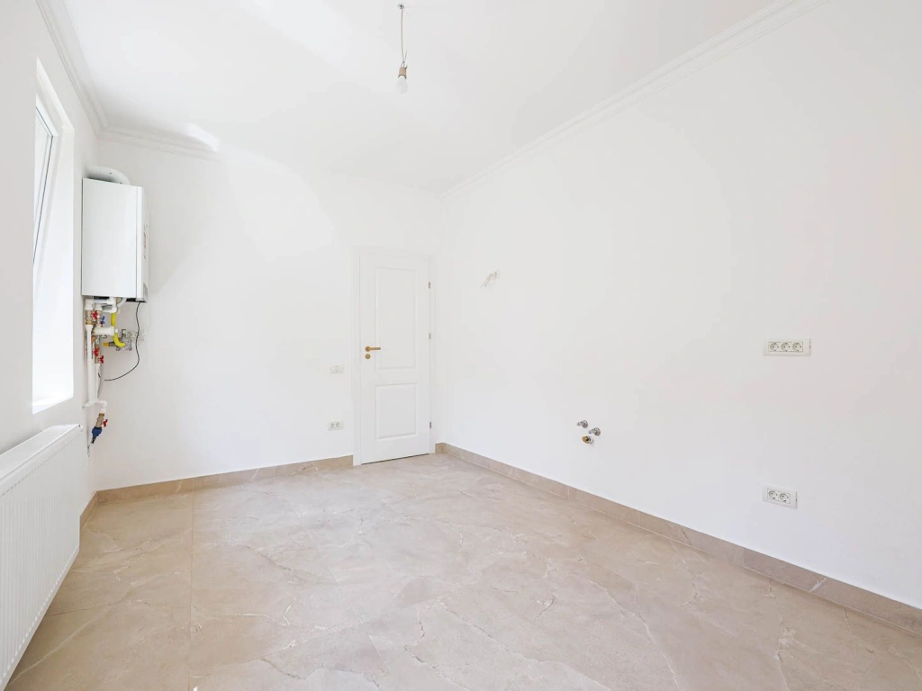 REPOZITIONARE PRET! Apartament renovat complet – str. Mărășești