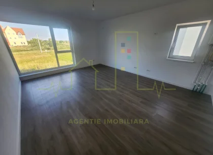 Apartament in Vila. Gradina proprie 150 mp. Terasa. 20.66