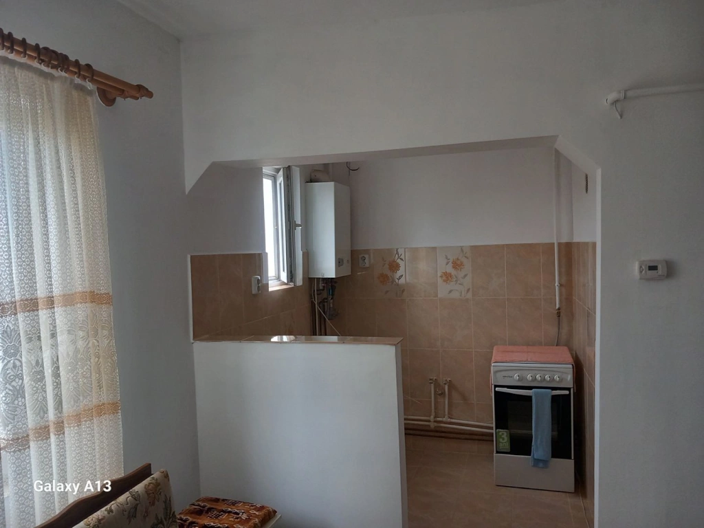 BRASADAS vinde ap 2 cam 33mp CARAMIDA la etajul 4 în Micro 14.