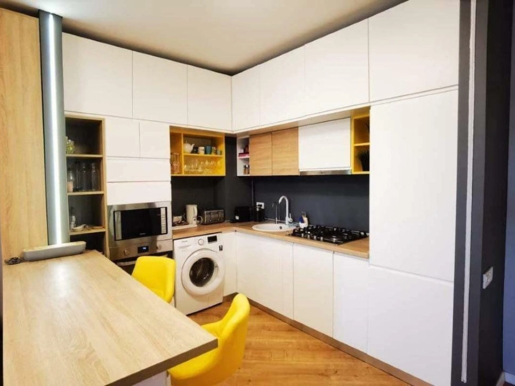 Apartament 3 camere 4 City North Plaza Pipera - parcare boxa - COM 0%