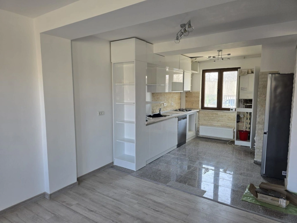Vila 4 camere BIharia - Cartier Henri Coanda Baneasa Sector 1 - COM 0%