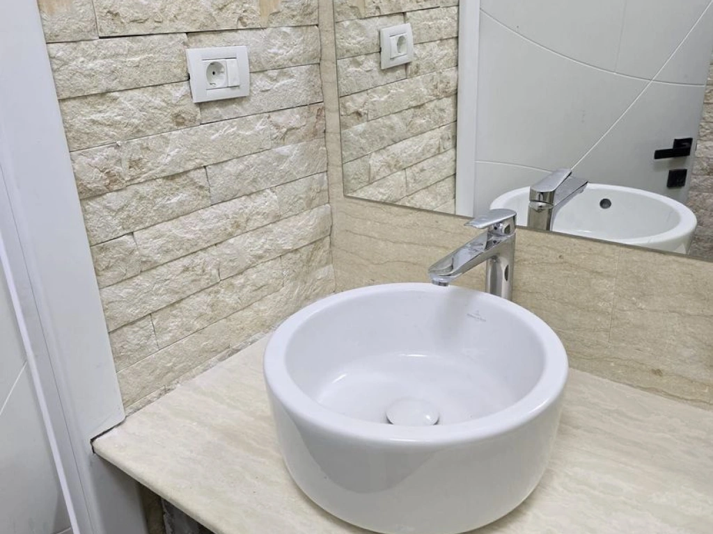 Vila 4 camere BIharia - Cartier Henri Coanda Baneasa Sector 1 - COM 0%