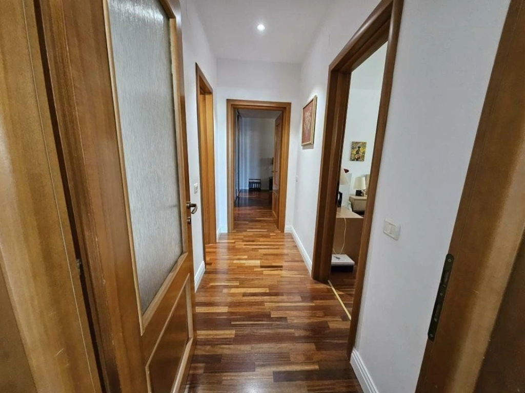 Ap. 3 cam. Herastrau Nordului, 3 bai, view liber, parcare, boxa.