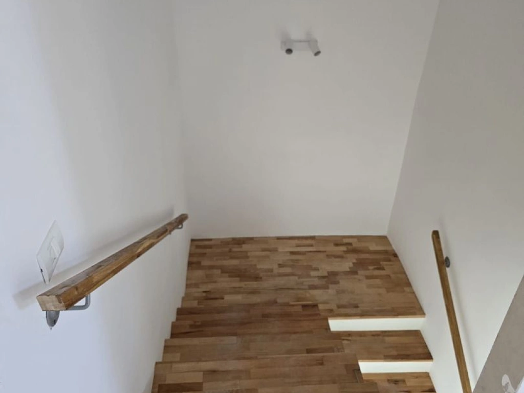 Vila 4 camere BIharia - Cartier Henri Coanda Baneasa Sector 1 - COM 0%