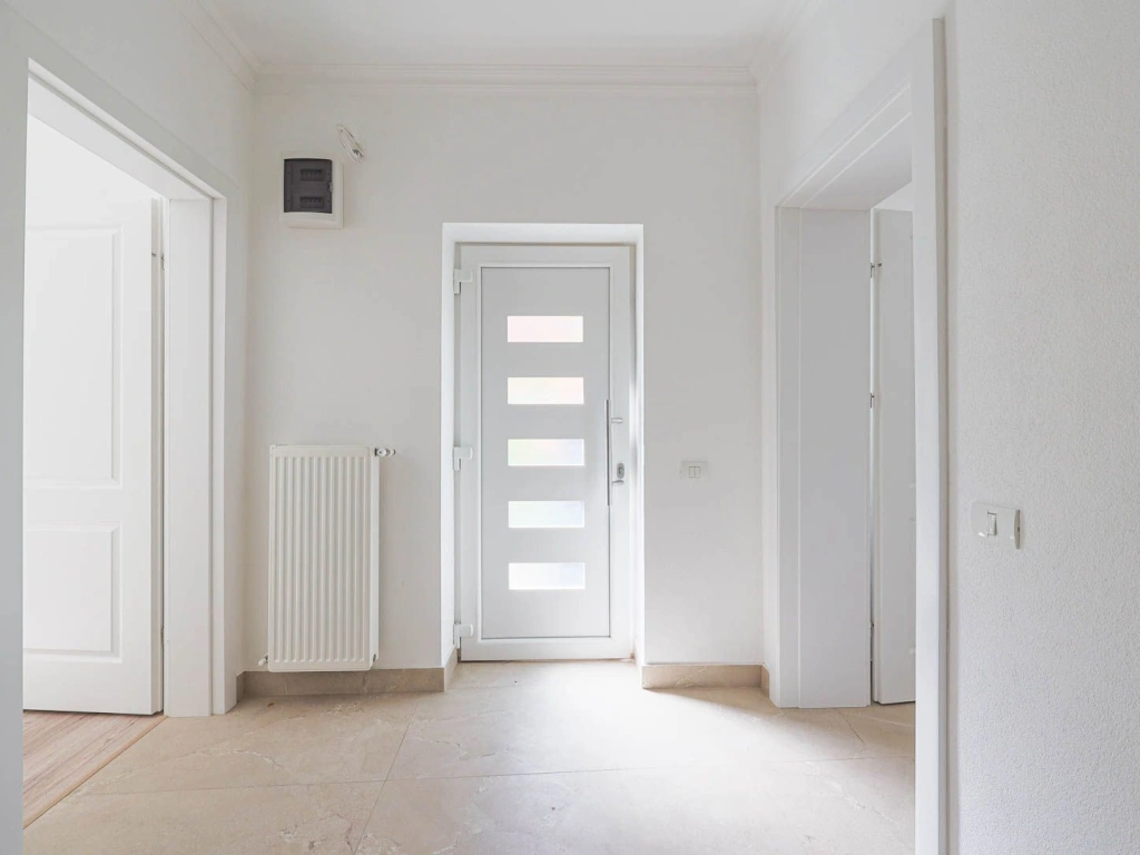 REPOZITIONARE PRET! Apartament renovat complet – str. Mărășești