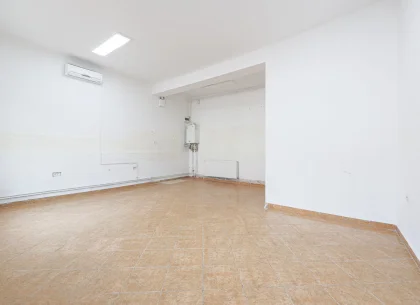 Spațiu comercial – Zona Piața Catedralei, Arad