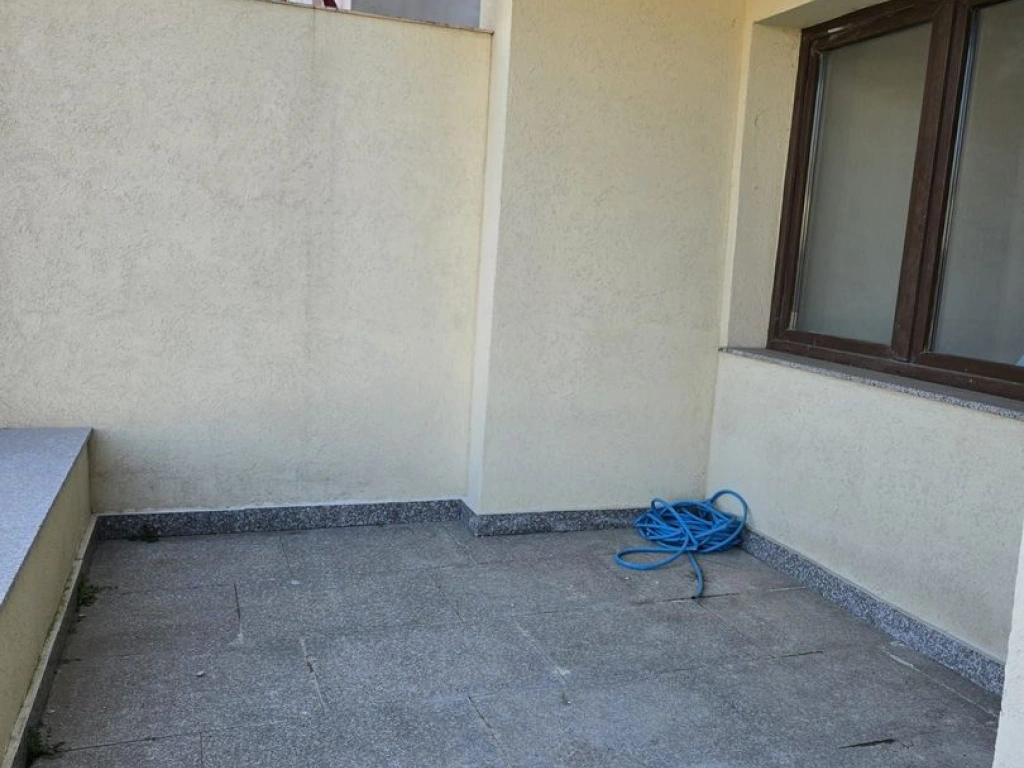 Vila 4 camere BIharia - Cartier Henri Coanda Baneasa Sector 1 - COM 0%