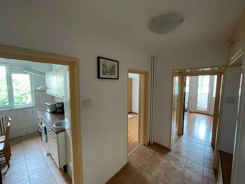 Apartament 3 camere  Metrou Dristor - loc parcare - buncar COMISION 0%