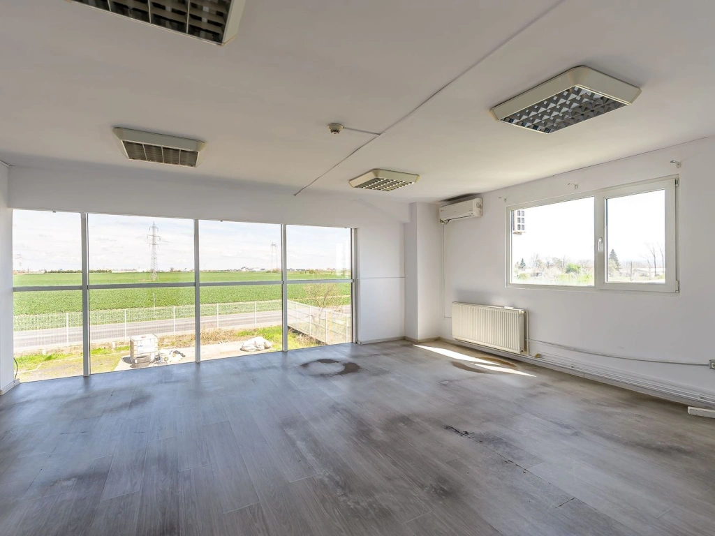 Hală industrială ideală pentru producție sau showroom în Arad 553mp