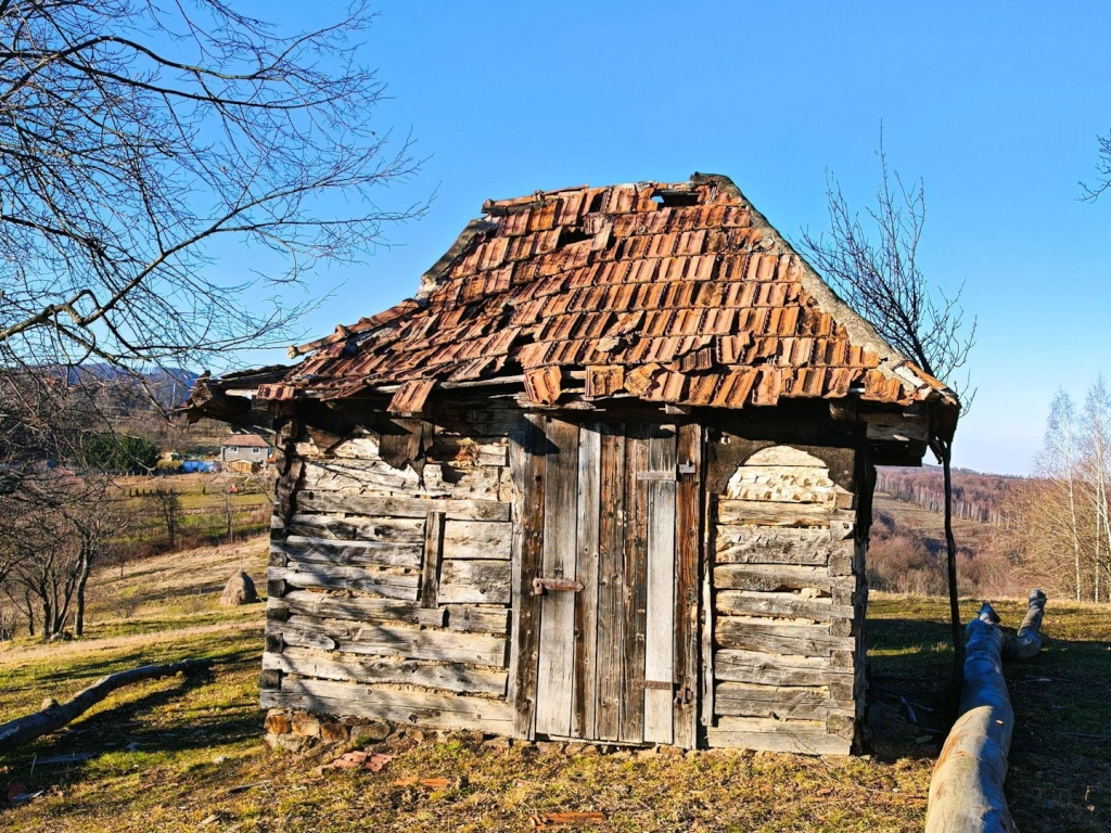 2,2 Ha TEREN INTRAVILAN PANORAMIC, in Muntii Apuseni NEGRENI – CLUJ
