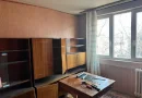 Apartament 3 camere  decomandat etajul 3 din 4 bloc anvelopat