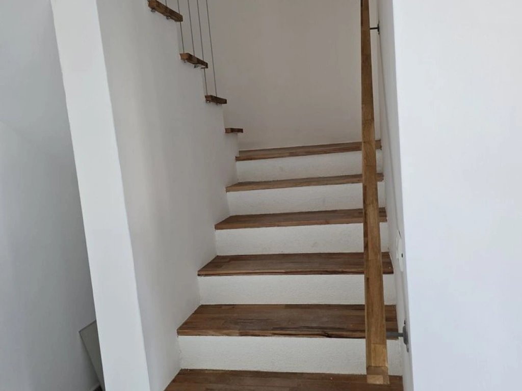Vila 4 camere BIharia - Cartier Henri Coanda Baneasa Sector 1 - COM 0%