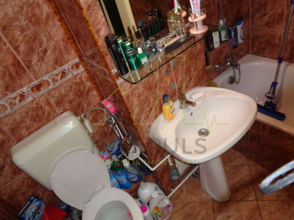 Etaj 1. Centrala Proprie. Vizavi de Shopping City