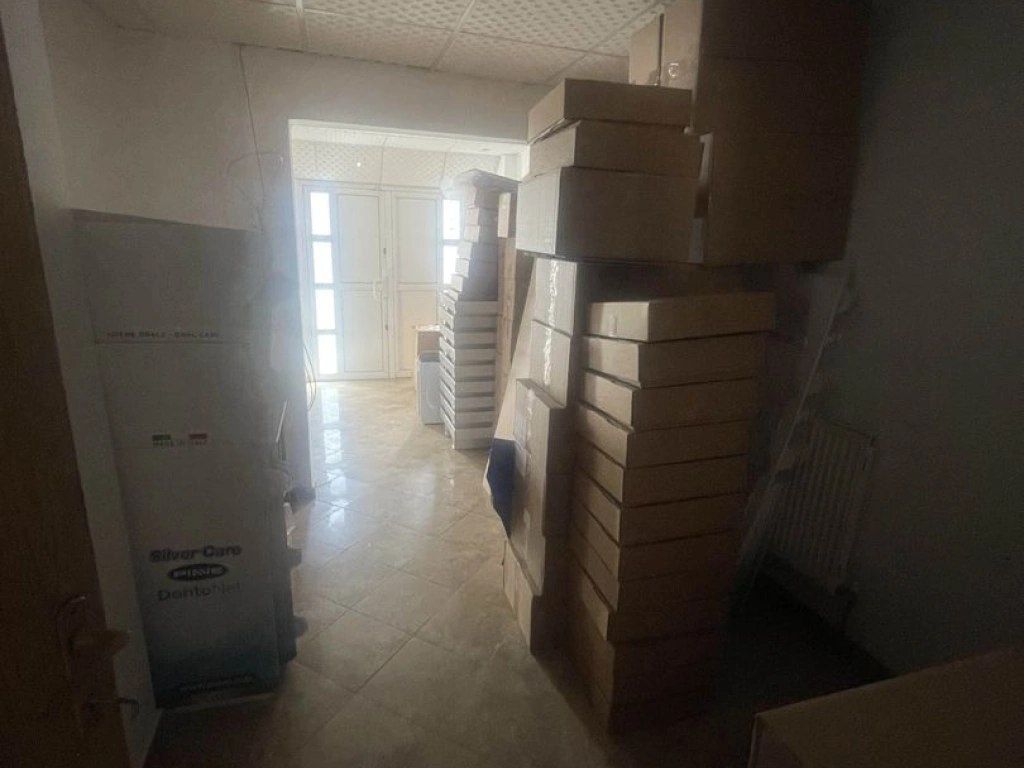 🚀 Spațiu Comercial Multifuncțional 158 mp la intrarea Aqua-Roman Parq