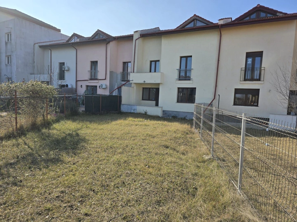 Vila 4 camere BIharia - Cartier Henri Coanda Baneasa Sector 1 - COM 0%