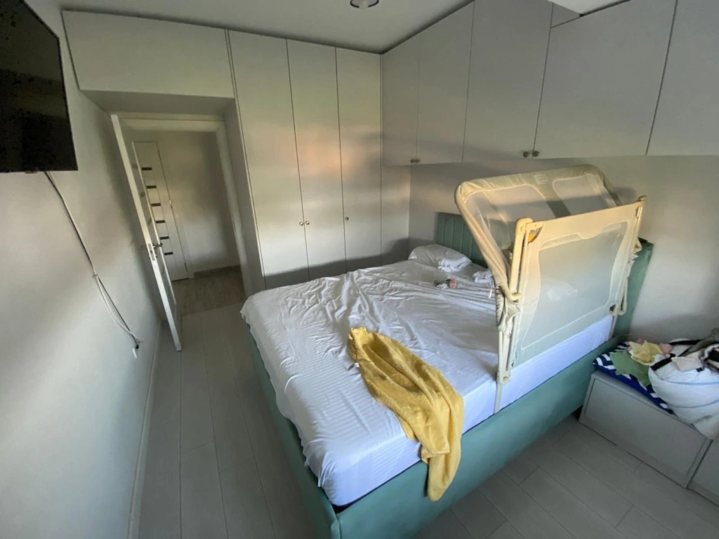 Apartament 3 camere decomandat zona Trapezului