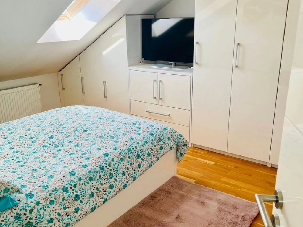 Brasadas vinde apartament cu 3 camere, NOU 116mp.