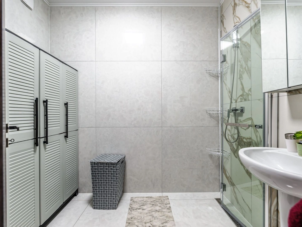 Apartament ultracentral cu 2 camere la cheie Comision 0