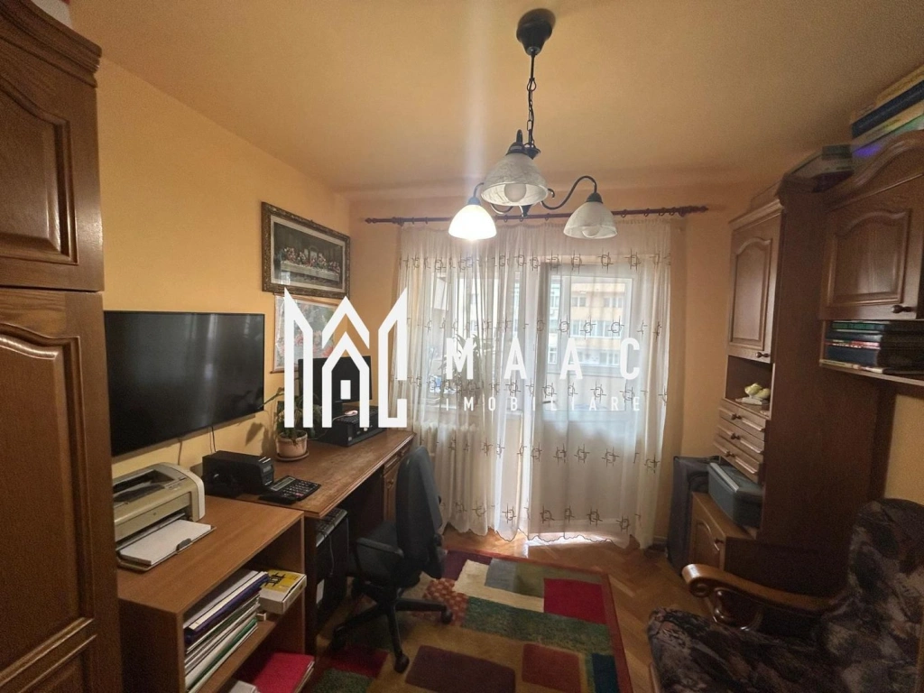Apartament 3 camere | 2 Băi | Balcon de 5 mp | Lift  | Vasile Aaron