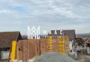 Casă Tip Duplex | 4 Camere | 2 Balcoane | Terasă | Șura Mică