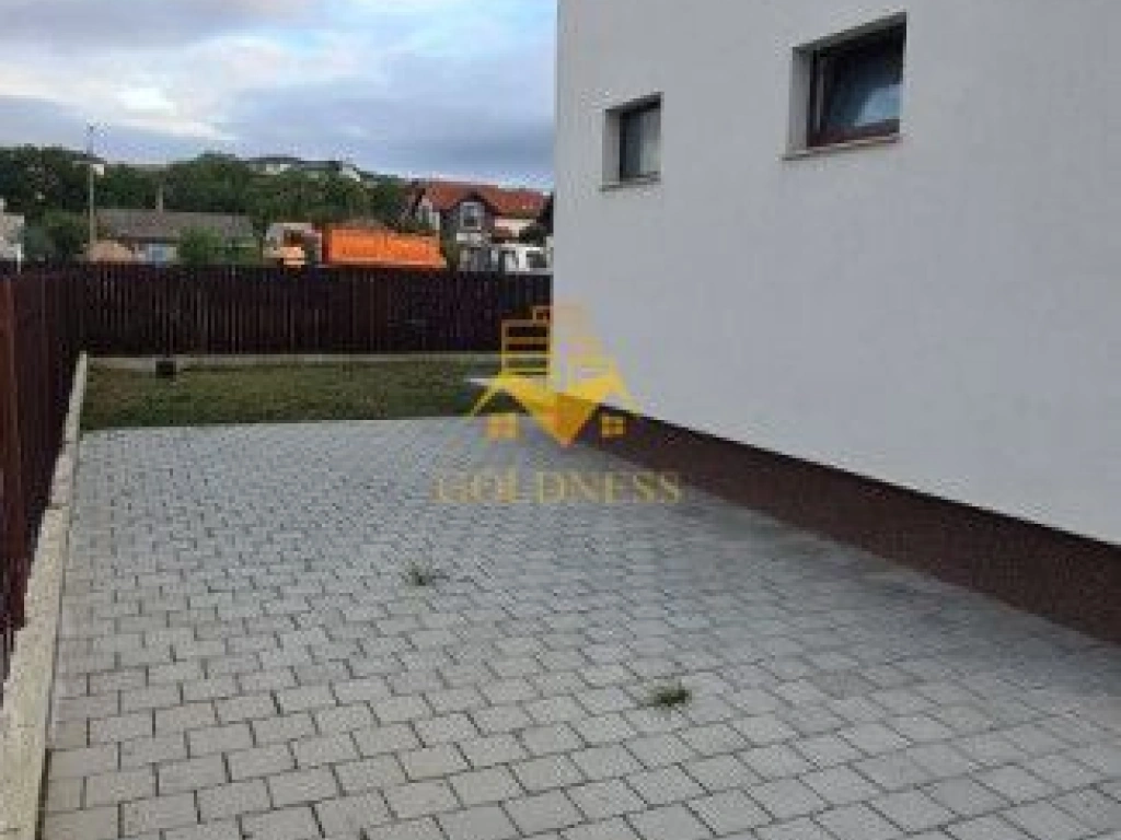 Casa 4 Camere Semifinisata, Curte 450mp, Terasa 65mp,  Dezmir