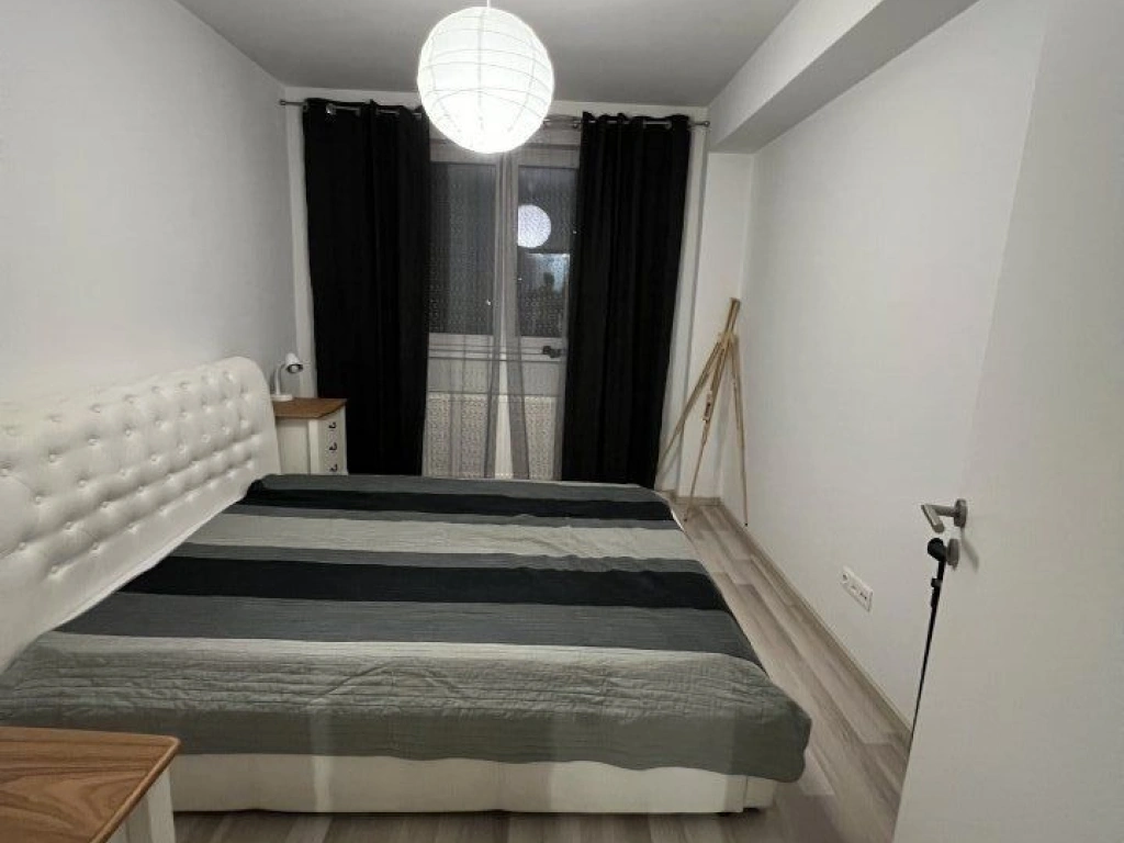 Ag BRASADAS vinde ap 2 cam E3/3 2016 cu parcare zona Fundeni