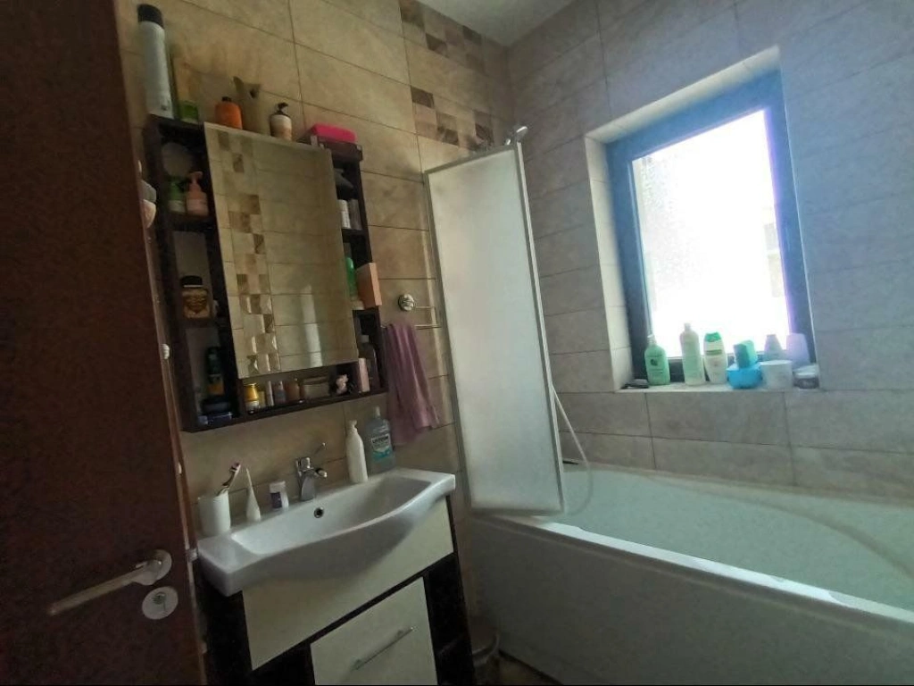 Apartament 3 camere Sos. Chitilei - loc parcare - Bucucurestii Noi