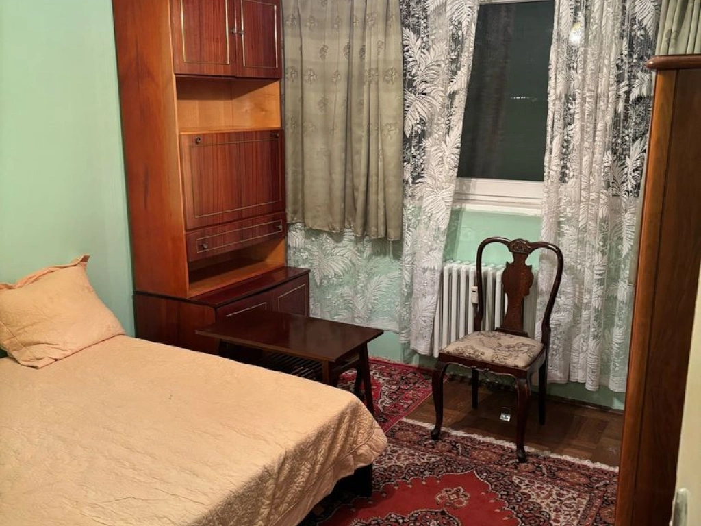 Apartament 2 camere, visavis de Grigore Alexandrescu - Piata Victoriei