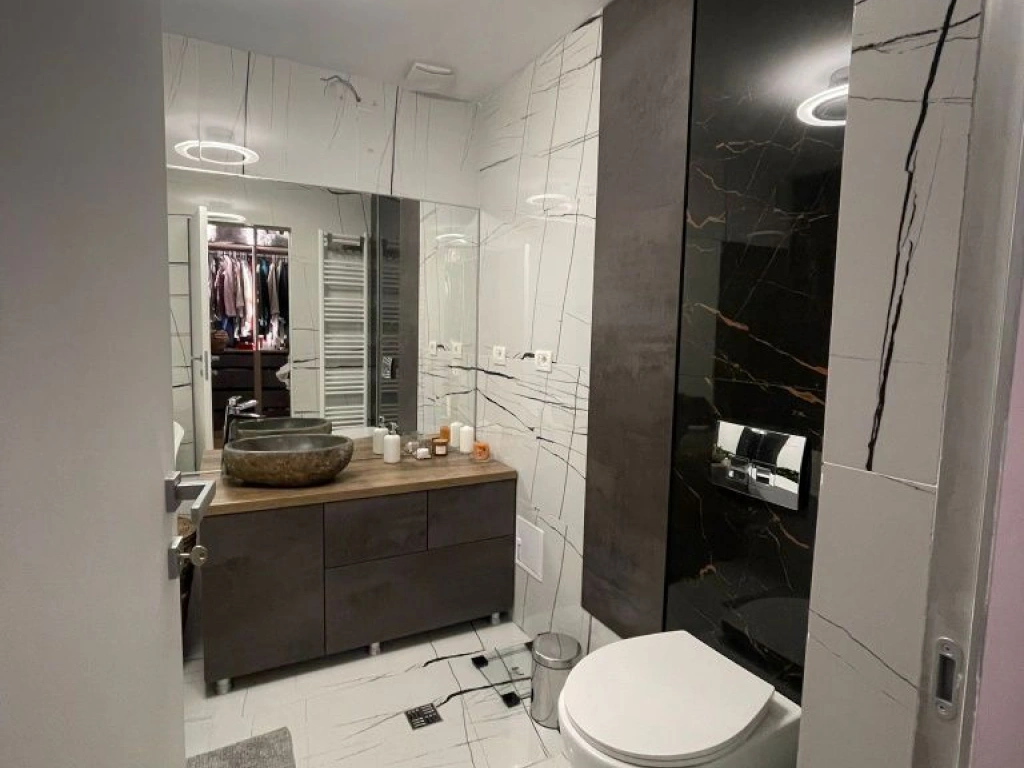 Apartament 3 camere UPGROUND Metrou Pipera - lux renovat in totalitate