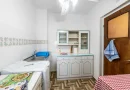 Inchiriez ap 2 camere, semi-decom, renovat, sector 6, 400 Euro/luna